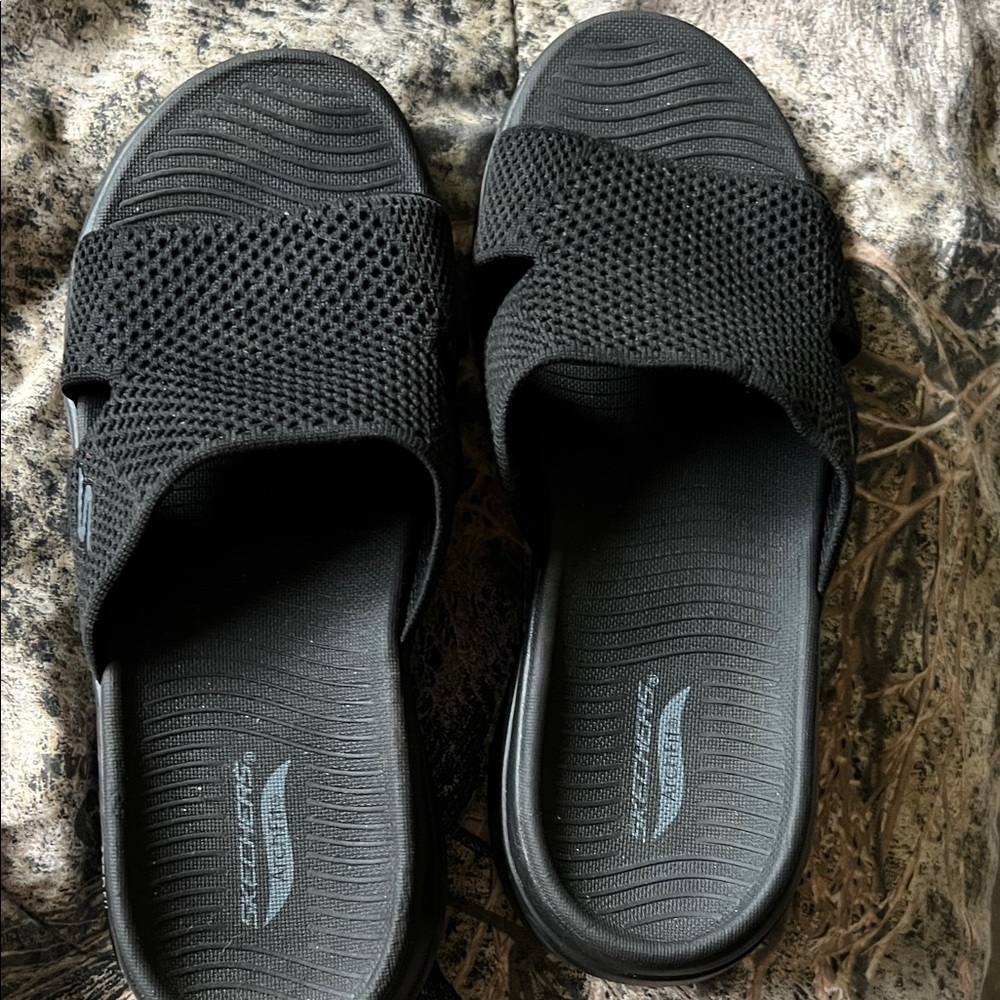 Skechers women’s Black Mesh Slide Sandals